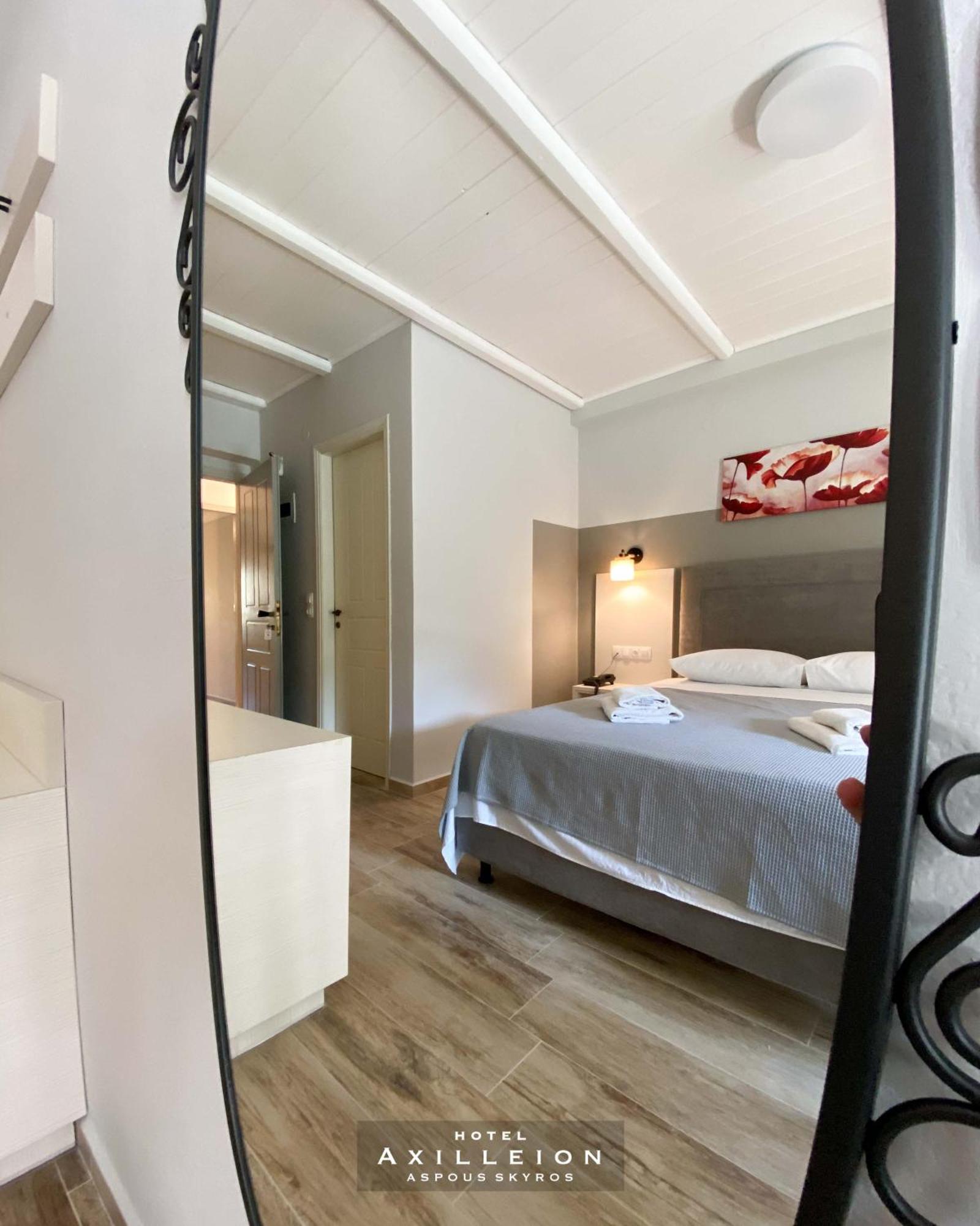 Achilleion Hotel Skyros Exterior photo